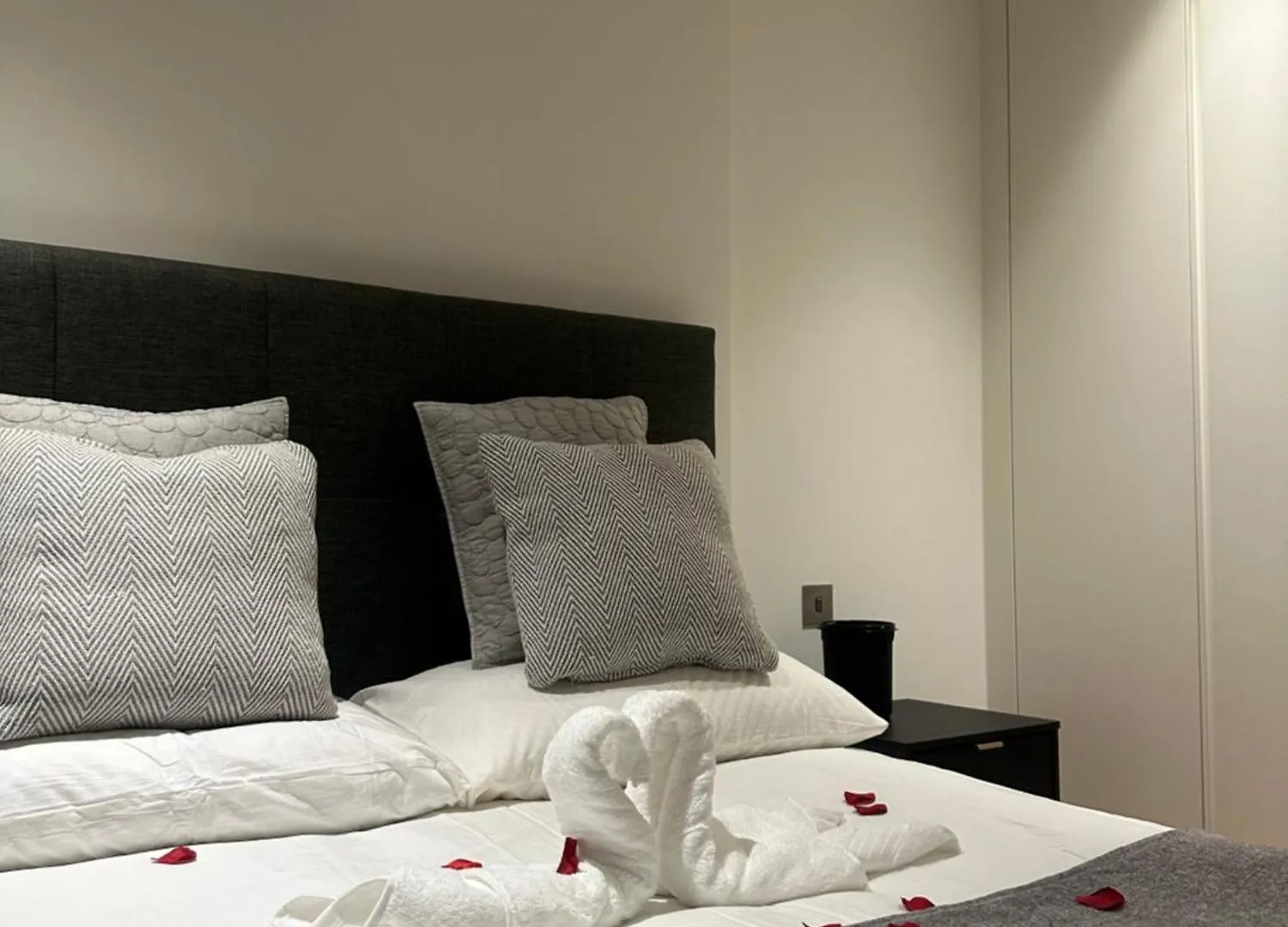 Luxury Apartment - 2 Minute Walk From The O2 Arena London United Kingdom
