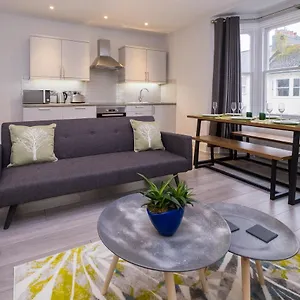  Apartment Beautiful